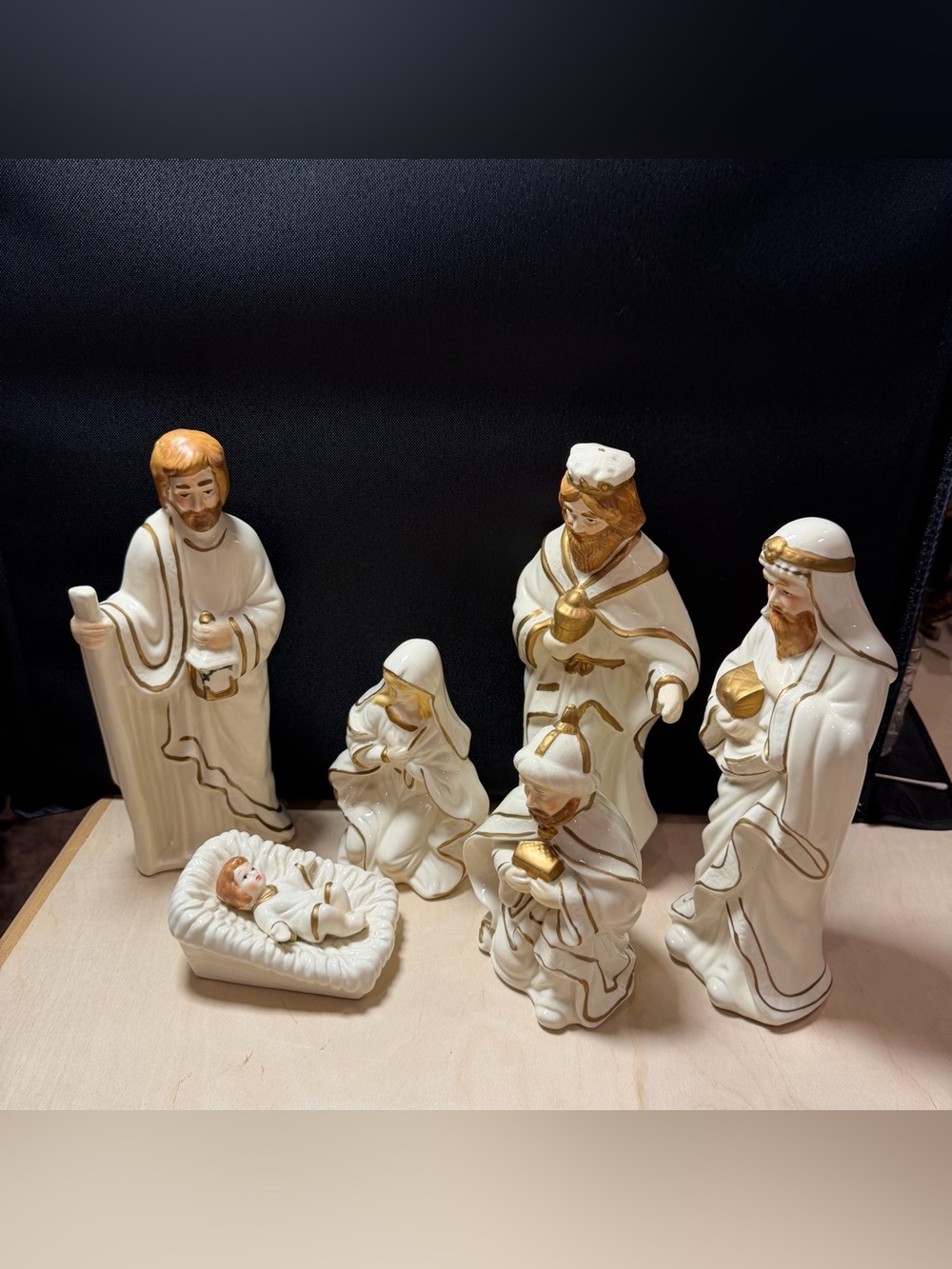 6 Piece Vtg Cream & Gold Porcelain Nativity Set, Great Christmas Display
